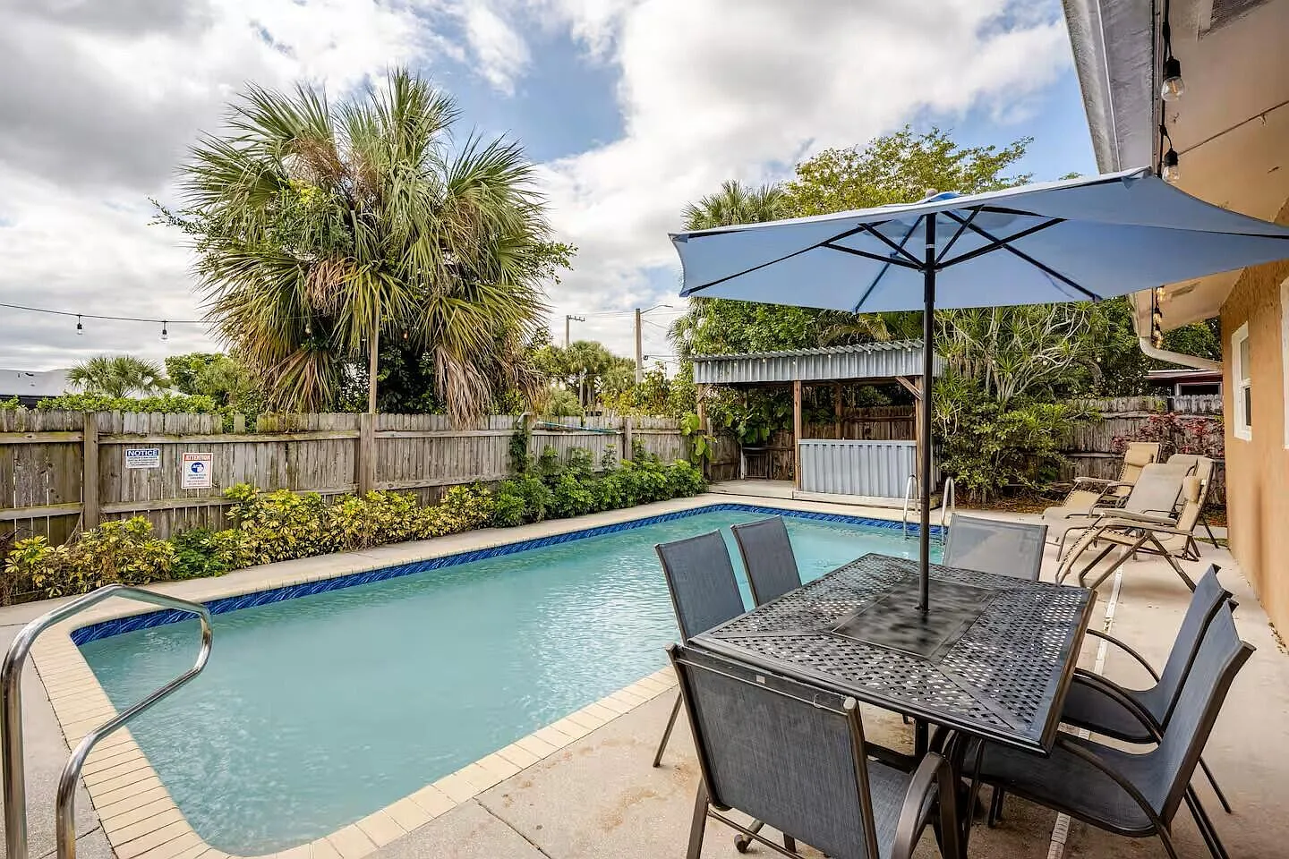 3 bed, 2.0 bath, 1428 sqft, $3,700 — Photo 2