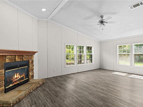 5th image of 224 Mudge Rd