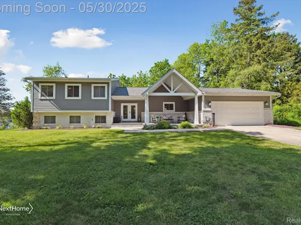 47400 W Huron River Dr, Belleville, MI 48111