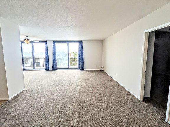 4th image of 4822 Ocean Blvd APT 5F