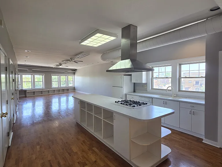 1401 W 75th St #G — Photo 4