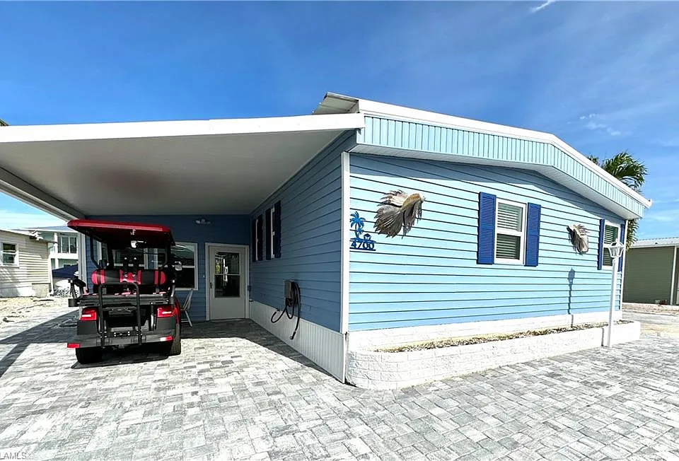 4700 Leilani Ln
