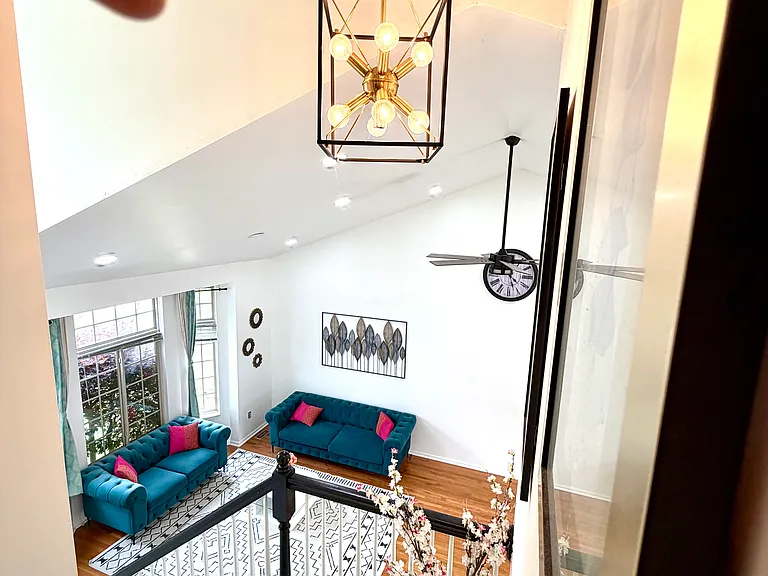 24605 Millcreek Dr — Photo 14