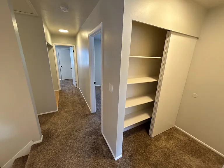 4239 W Bampton Ln — Photo 11