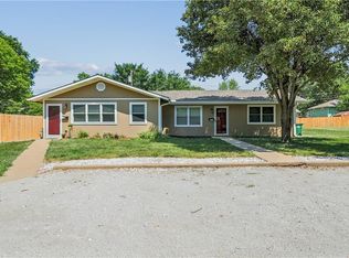 612 NW Gibson Rd, Lees Summit, MO 64063