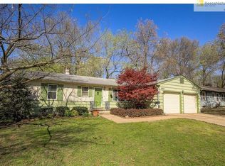 8610 Stark Ave, Raytown, MO 64138