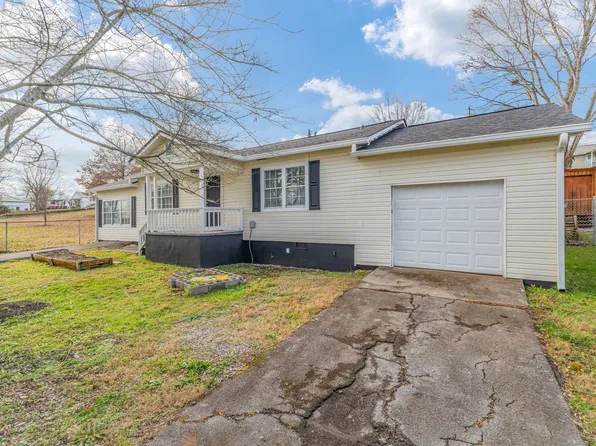 2407 Webster Ct, Maryville, TN 37804