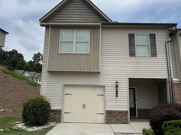 1739 Snapping Ct, Winder, GA 30680