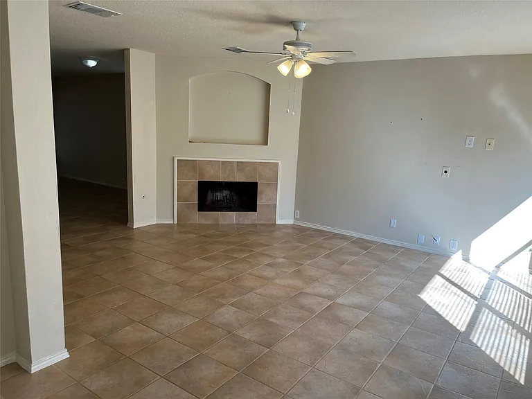 21207 Barker Canyon Ln — Photo 2