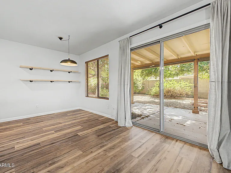 16148 N 157th Dr — Photo 14