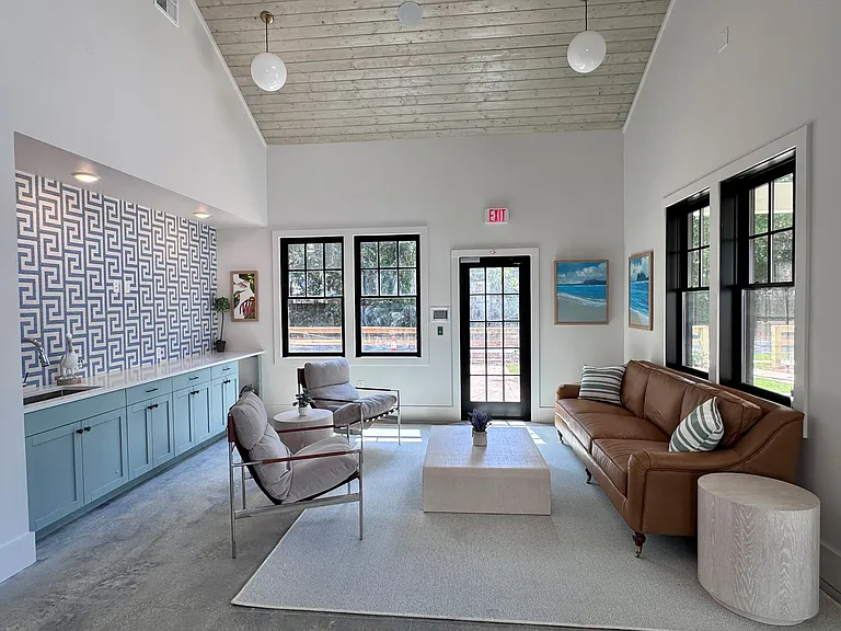 Ashland Park Townhomes — Photo 3