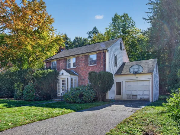 26 Fairfax St, Newton, MA 02465