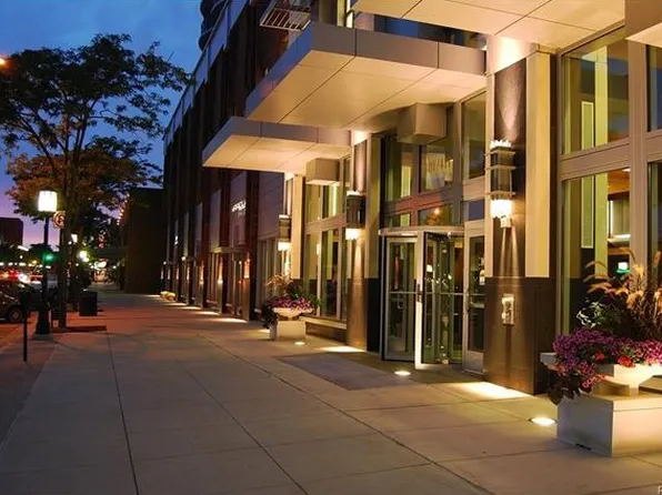 411 S Old Woodward Ave #900-1, Birmingham, MI 48009