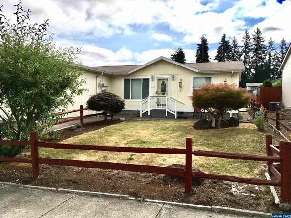1015-87 Oak St, Silverton, OR 97381