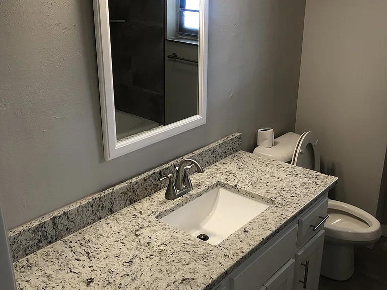 2209 Iowa St — Photo 14