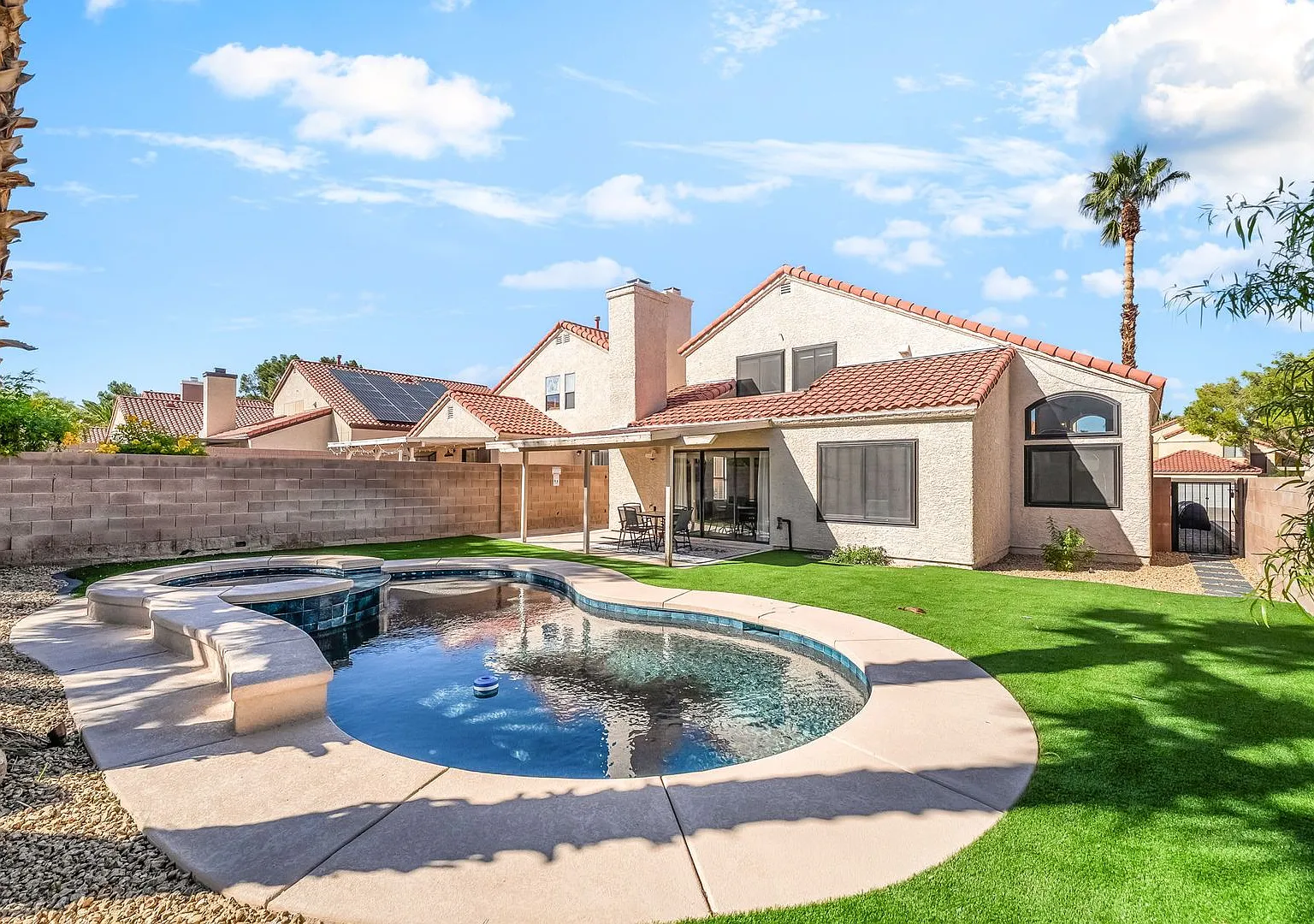 Fully Furnished Pool Home With Spacious Living! — Photo 1