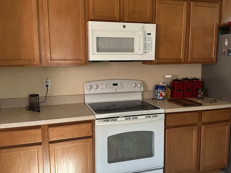 3770 Hampton Hills Dr — Photo 13