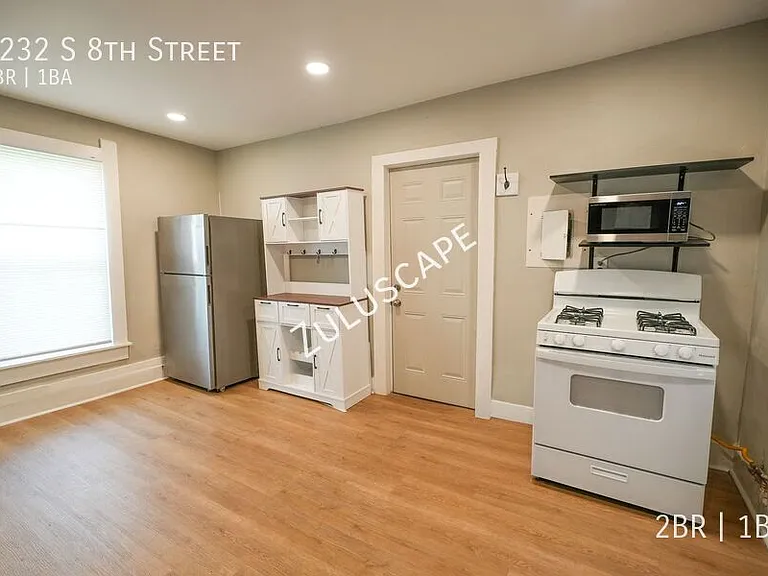 1232 S 8th St — Photo 8