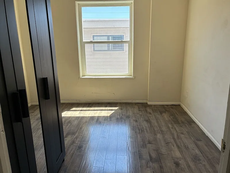 2 bed, 1.0 bath, 850 sqft, $1,040 — Photo 4