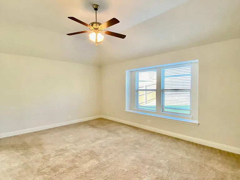 4404 Cherry Cv — Photo 18