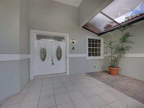 3rd image of 6491 Park Lane