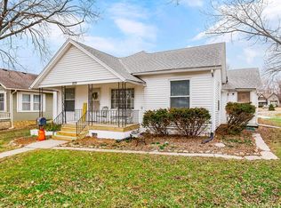 504 E Shawnee St, Paola, KS 66071