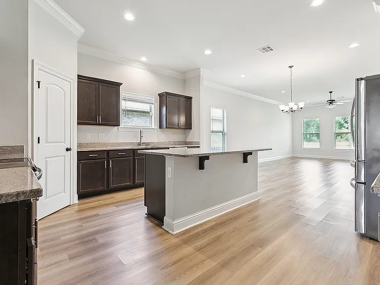 7132 Kenilworth Crossing Ave — Photo 8