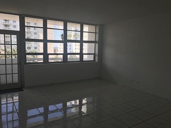 2nd image of 2121 N Bayshore Dr APT 605