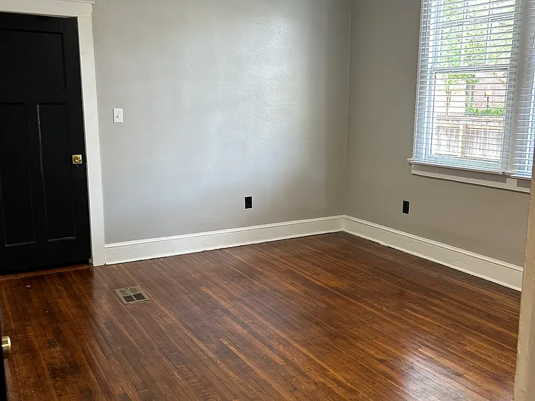 954 Picheloup Pl — Photo 8