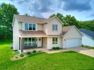 5427 Cervantes Dr, Ames, IA 50014