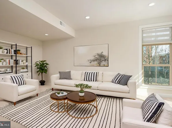 3754 Mayors Way, Fairfax, VA 22030