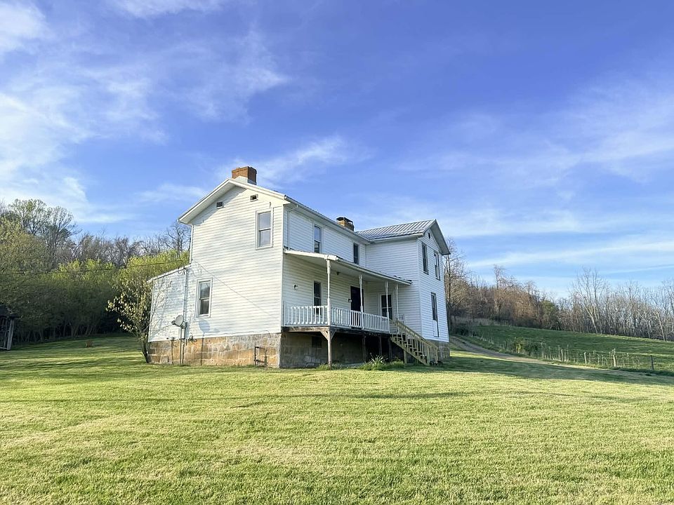 1st image of 725 Old Spruce Rd