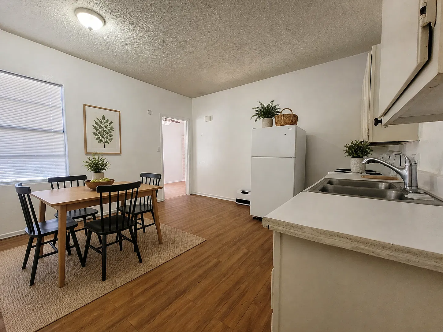 1 bed, 500 sqft, $699 — Photo 3