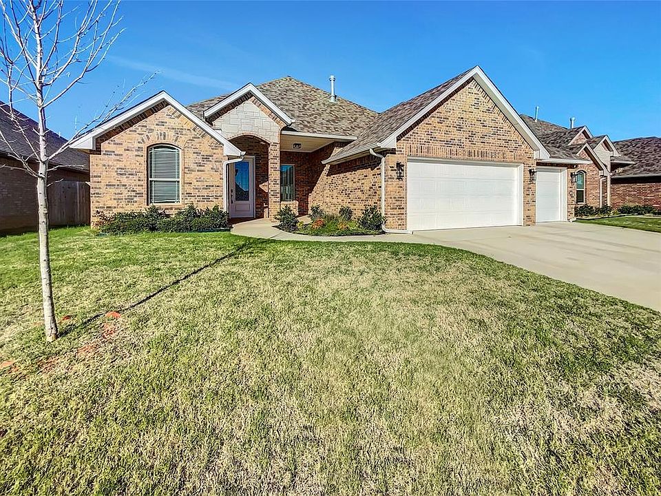 1st image of 4301 Silver Maple Way