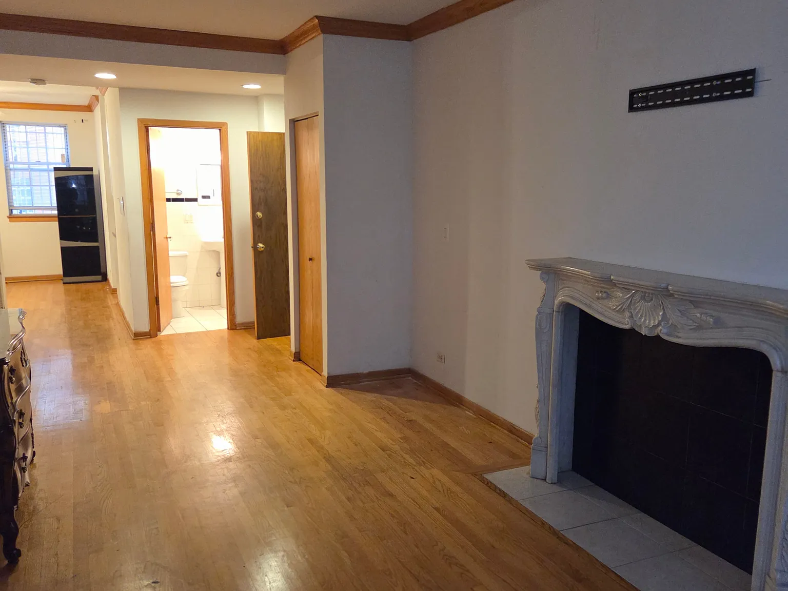 1 bed, 950 sqft, $1,325 — Photo 1