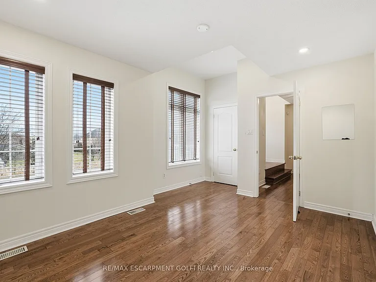 100 Springstead Ave — Photo 30