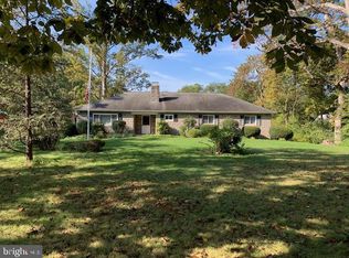 7 Fleshman Mill Rd, New Oxford, PA 17350