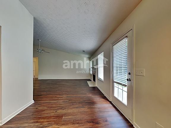 5th image of 1135 Brighton Cove Trl