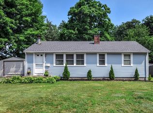 7 Leonard Ln, Holbrook, MA 02343