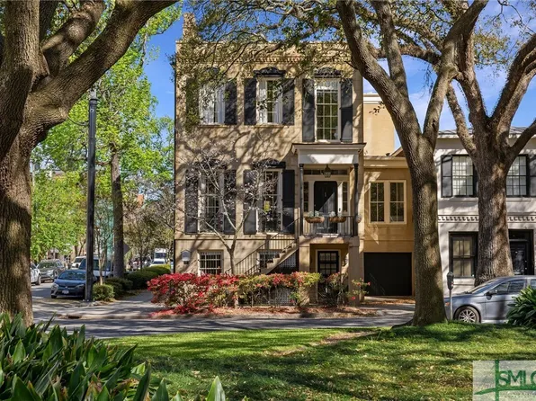 424 Barnard Street, Savannah, GA 31401
