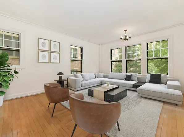 34 Ash St #8, Cambridge, MA 02138