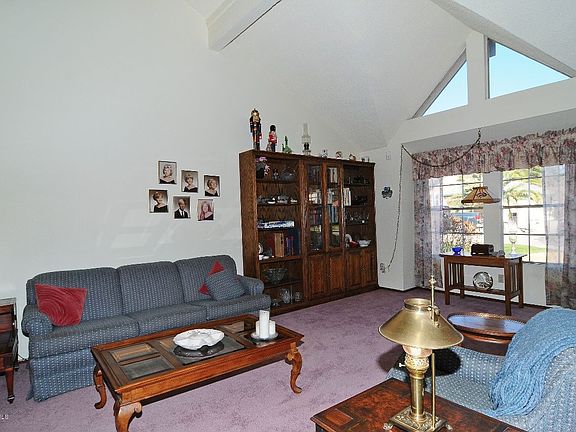 3rd image of 4813 E Hillery Dr