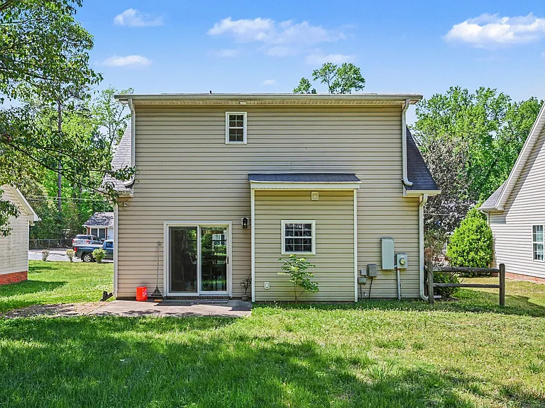 1706 Dallas Ave — Photo 14