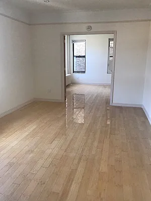 Rented by MTY Group, Inc | media 21