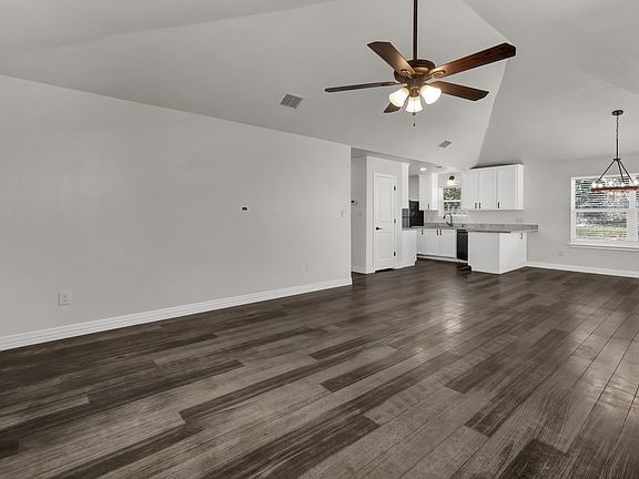 5th image of 1830 Hitching Post Rd