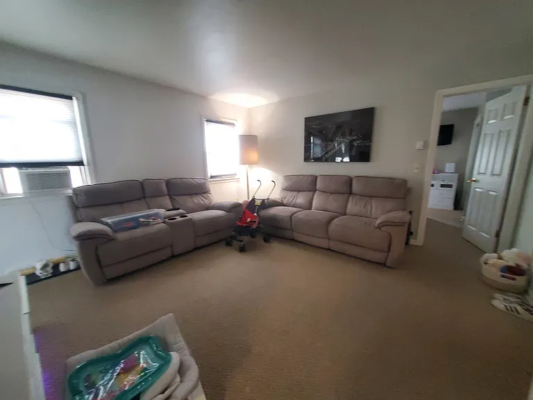 34 Faucett St #3 — Photo 4