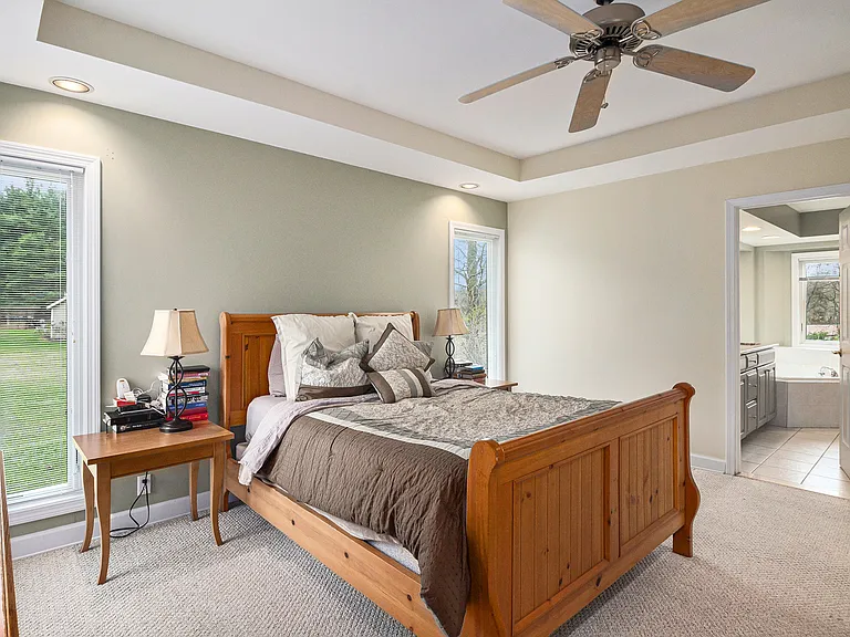 936 Beaver Crossing Ln — Photo 8