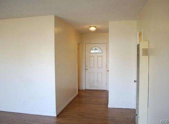 3rd image of 6427 Eberle St