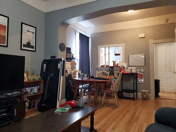 4th image of 939 Jenifer St APT 1