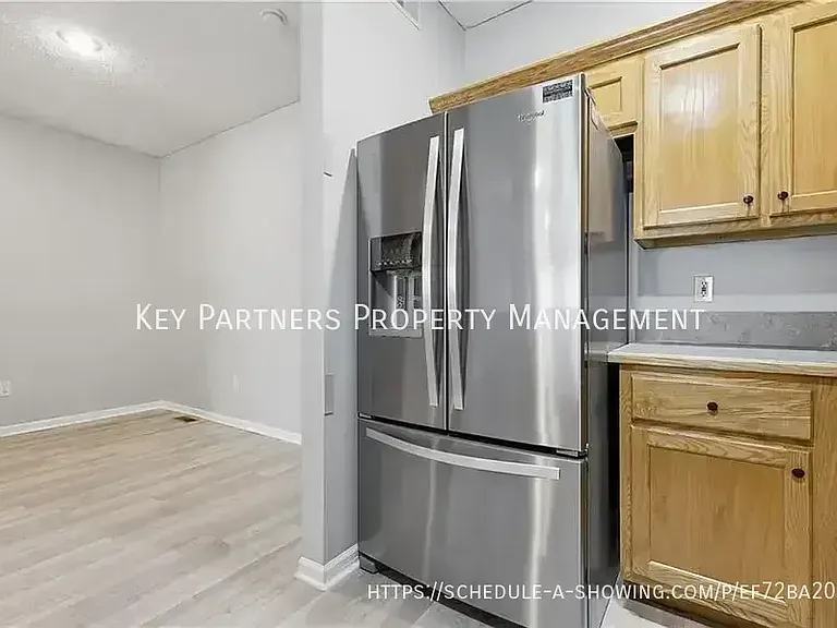 744 Woodson Ln — Photo 9